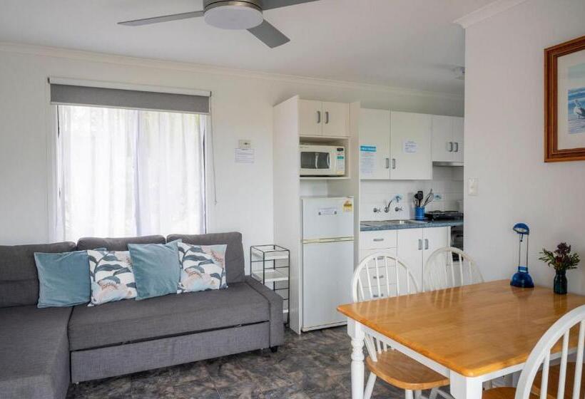 Emu Bay Holiday Homes