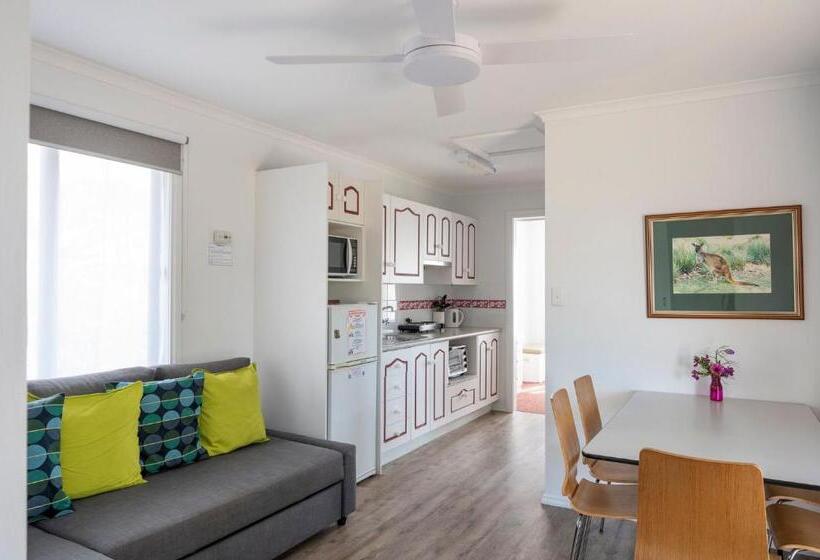 Emu Bay Holiday Homes