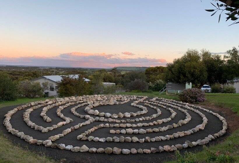 Emu Bay Holiday Homes