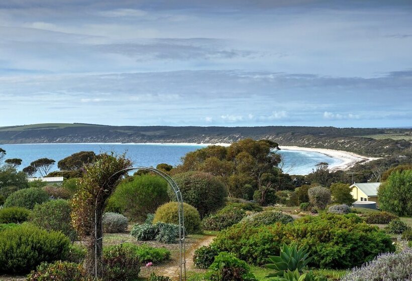 Emu Bay Holiday Homes