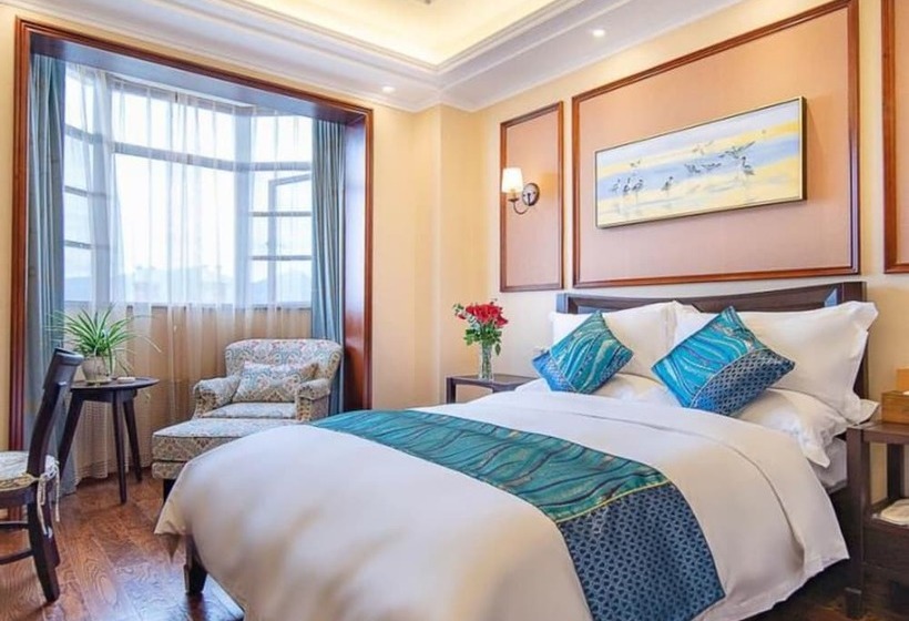 Floral Hotel Tengchong Yishuli Hotspring