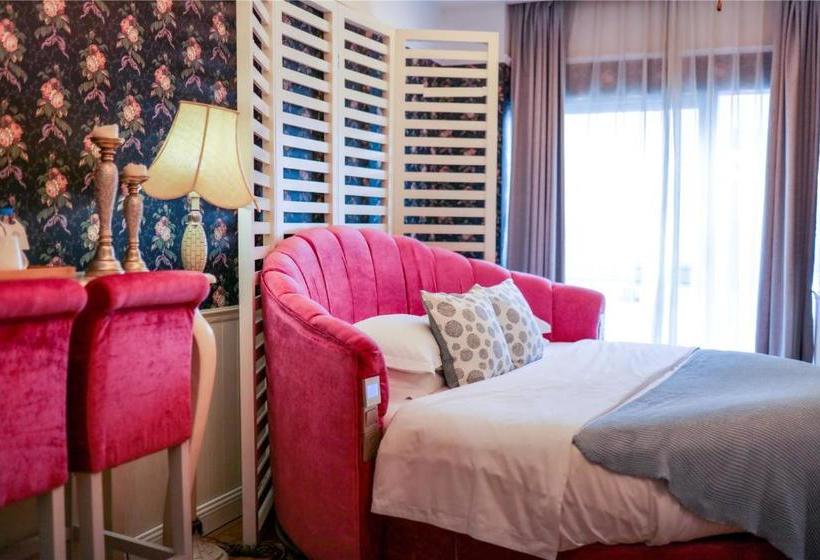 Хостел Floral · Mela Chongqing