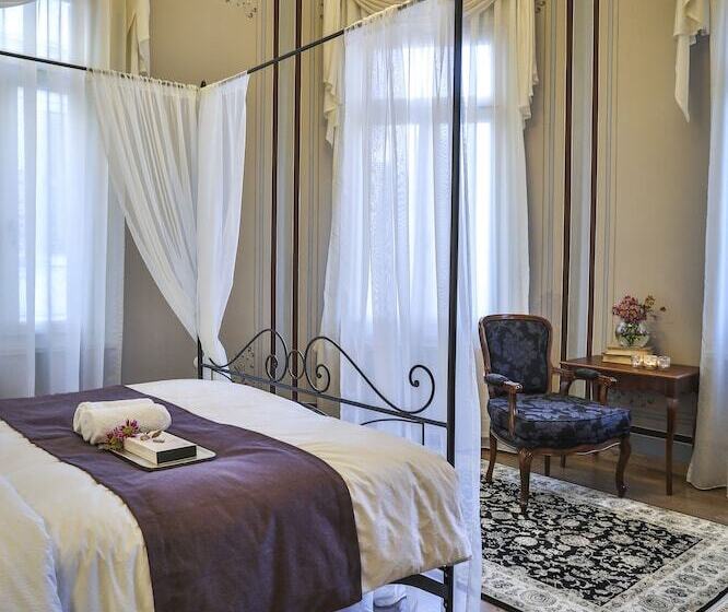 هتل 1905 Boutique