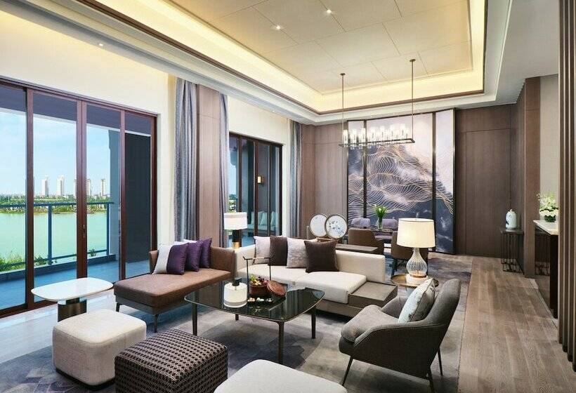 ホテル Crowne Plaza Wuxi Lake View By Ihg