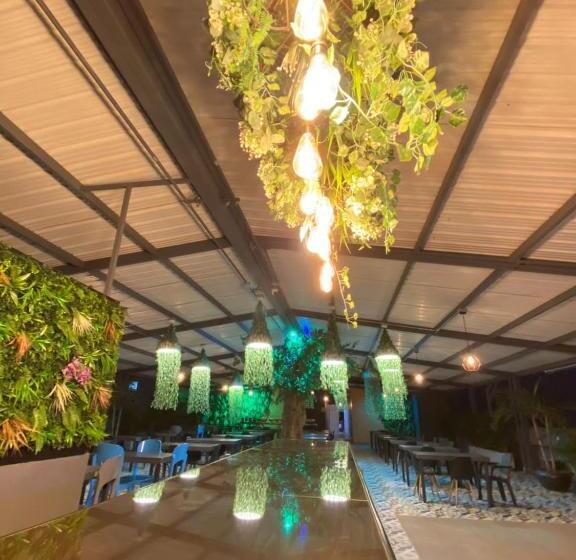 בית מלון כפרי Doral Inn