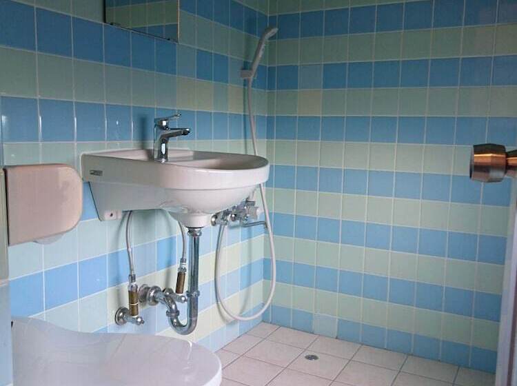 בית מלון כפרי Eef Condominium Kumejima