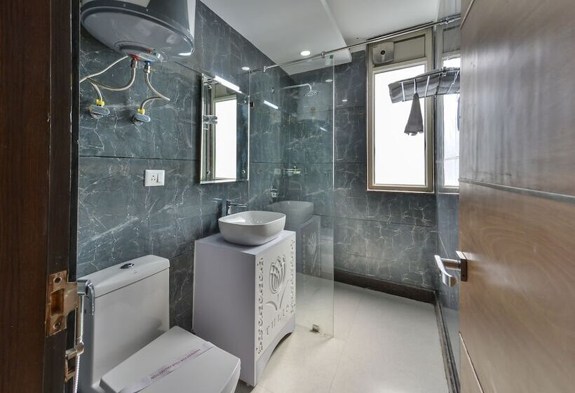 Hotel Golden Leaf Kashmir