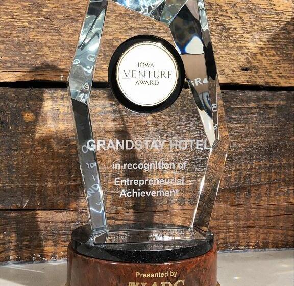 Grandstay Hotel & Suites Rock Valley