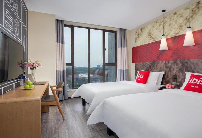 فندق Ibis E Meishan Railway Station