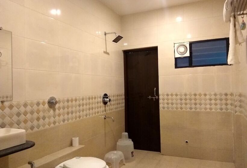 فندق Jk Rooms 126 Parashar Legacy   Opp Railway Station
