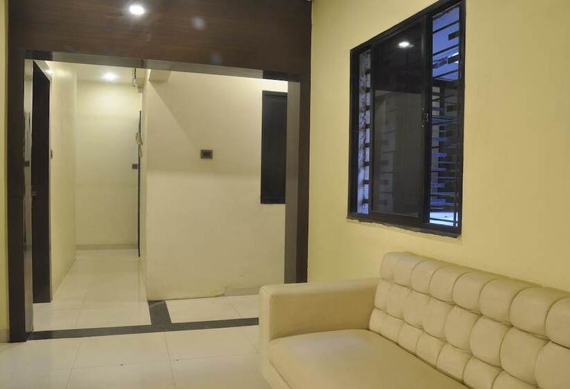 هتل Jk Rooms 126 Parashar Legacy   Opp Railway Station