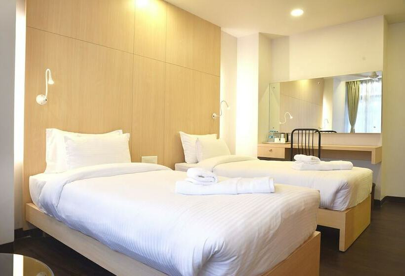 בית מלון כפרי Ladybird