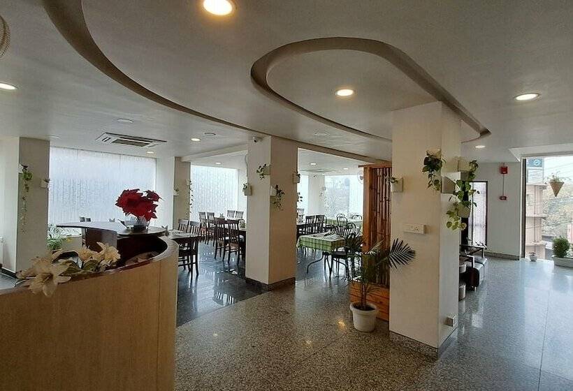 בית מלון כפרי Ladybird