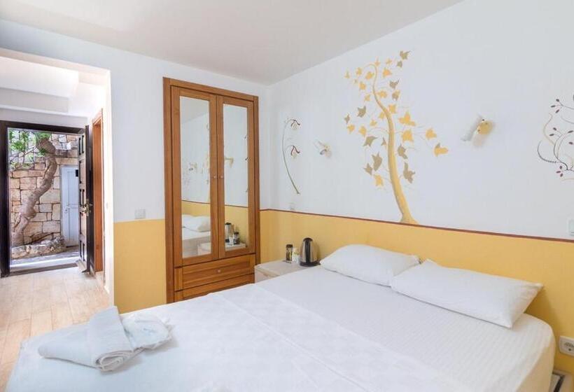 בית מלון כפרי Luna Kaş