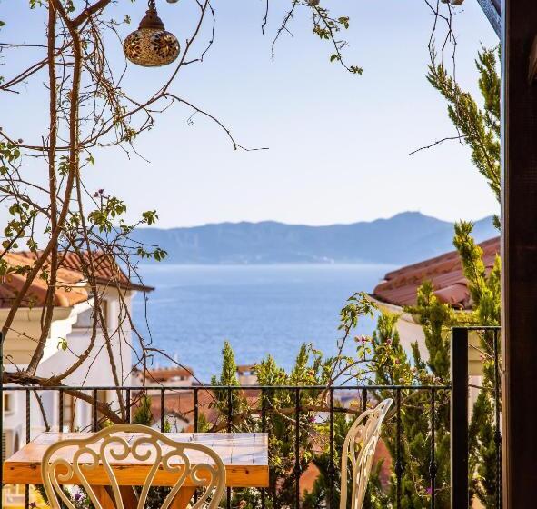 בית מלון כפרי Luna Kaş