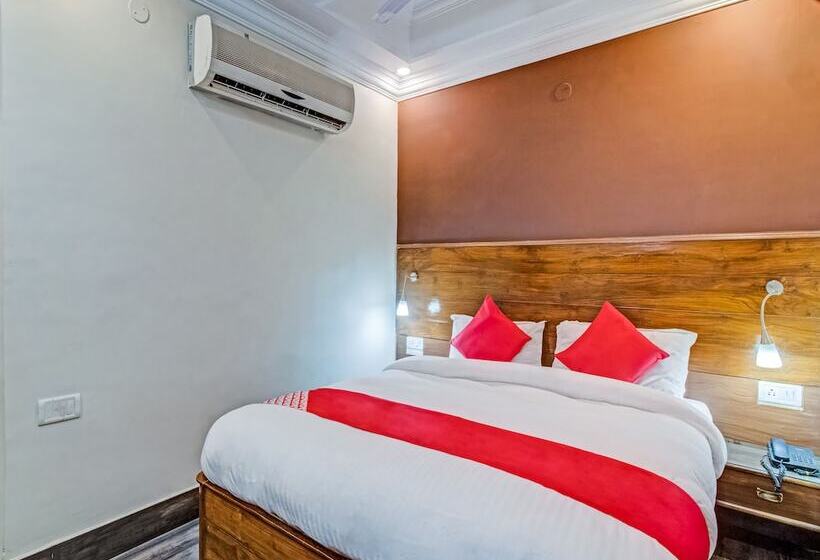 호텔 Meridian By Oyo Rooms