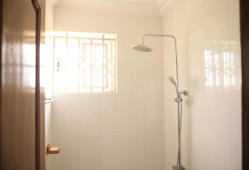 هتل Palena Gardens