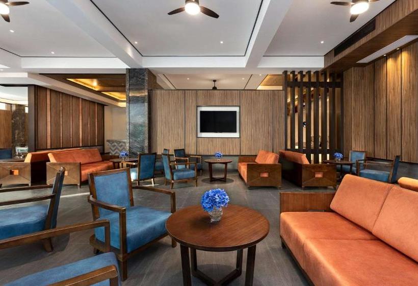 בית מלון כפרי Ramada Encore Wyndham Yiyang