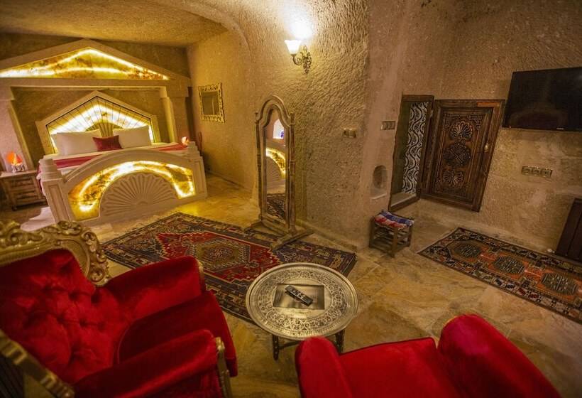 هتل Royal Cave