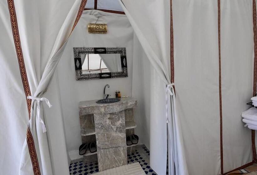 בית מלון כפרי Sahara Magic Luxury Camp