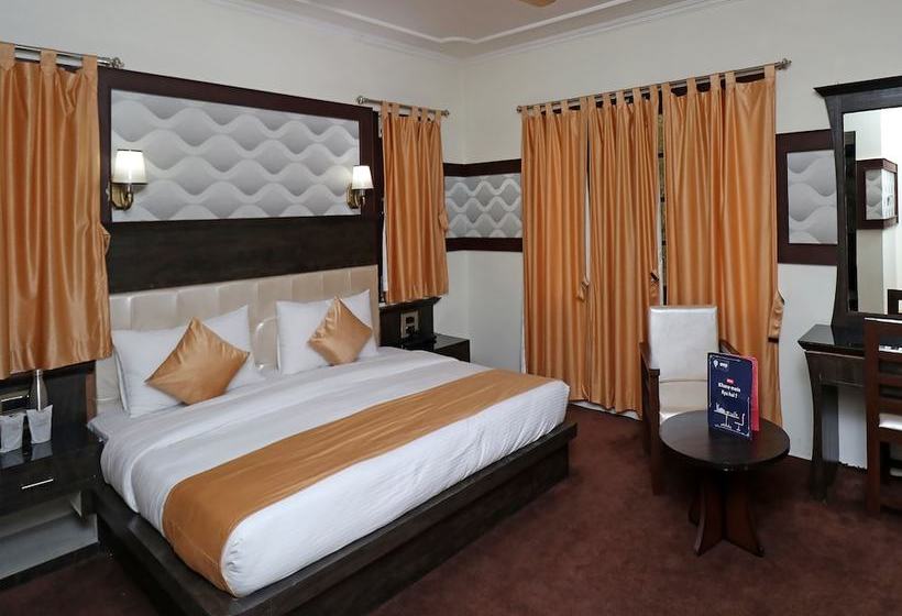 ホテル Shree Mazda By Oyo