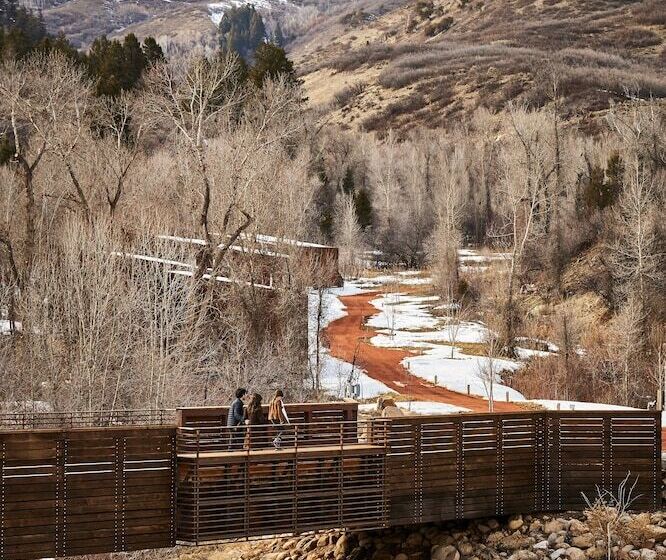 فندق The Lodge At Blue Sky, Auberge Resorts Collection