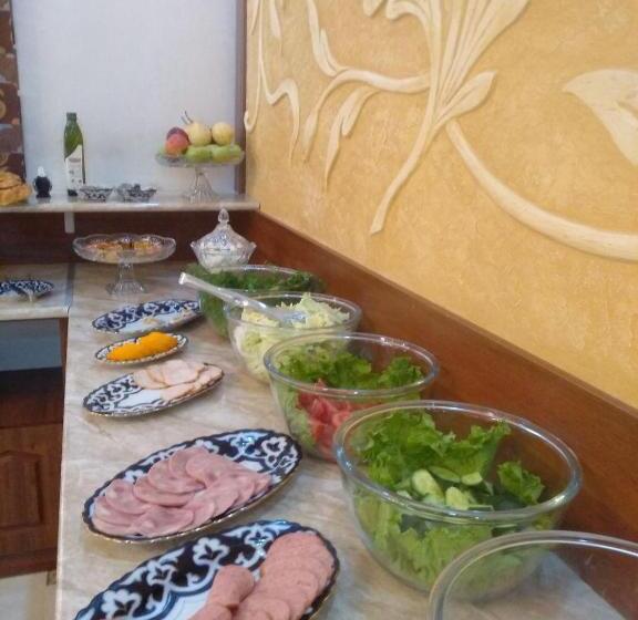 فندق Turon Plaza