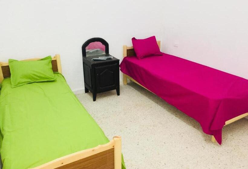 پانسیون Auberge Alferdaous