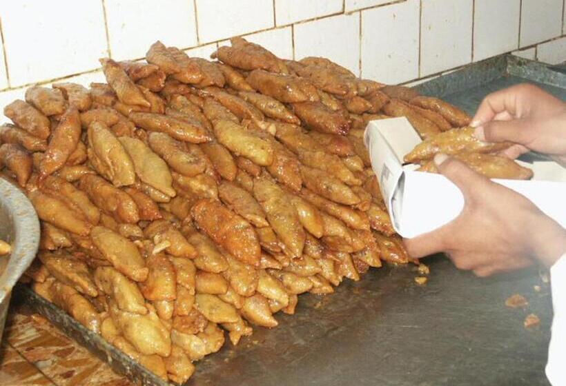 پانسیون Auberge Alferdaous