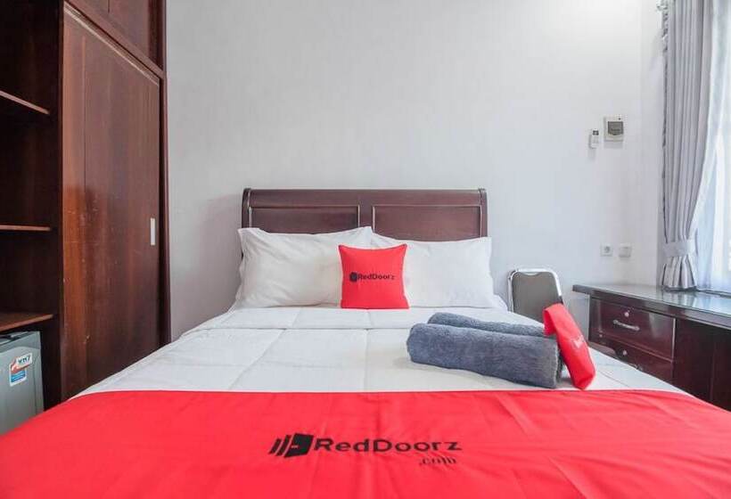 膳宿费 Reddoorz Syariah Near Sepinggan Airport Balikpapan