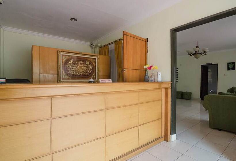 膳宿费 Reddoorz Syariah Near Taman Bekapai 2