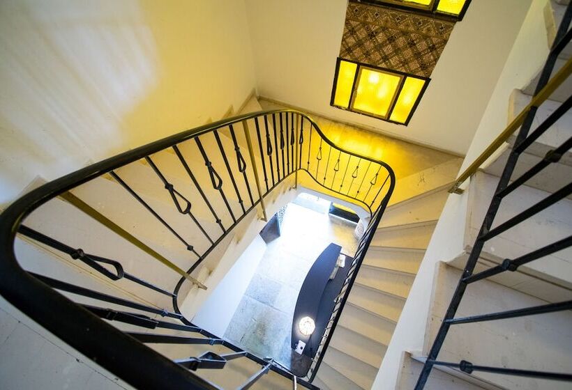 膳宿费 Stone Palace