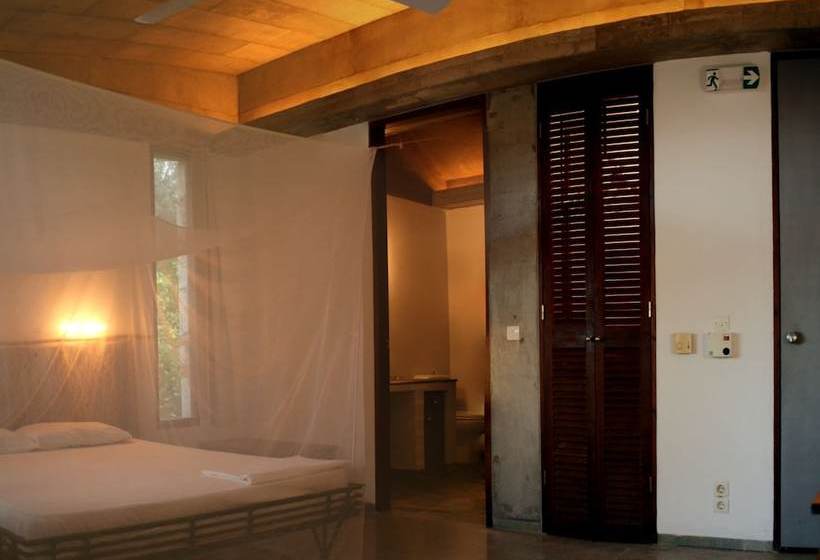 Studios Kyparissi & Spa