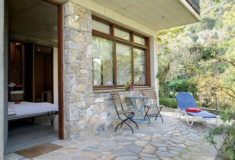 Studios Kyparissi & Spa