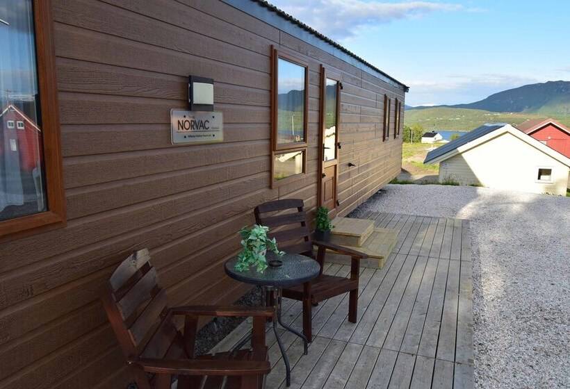 הוסטל Lundhøgda Camping Og Motell