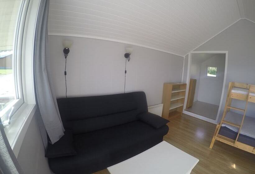 הוסטל Lundhøgda Camping Og Motell