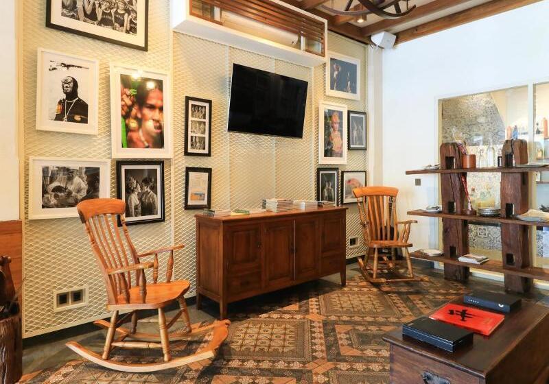 تختخواب و صبحانه Diatas By Art Cafe Bumbu Bali