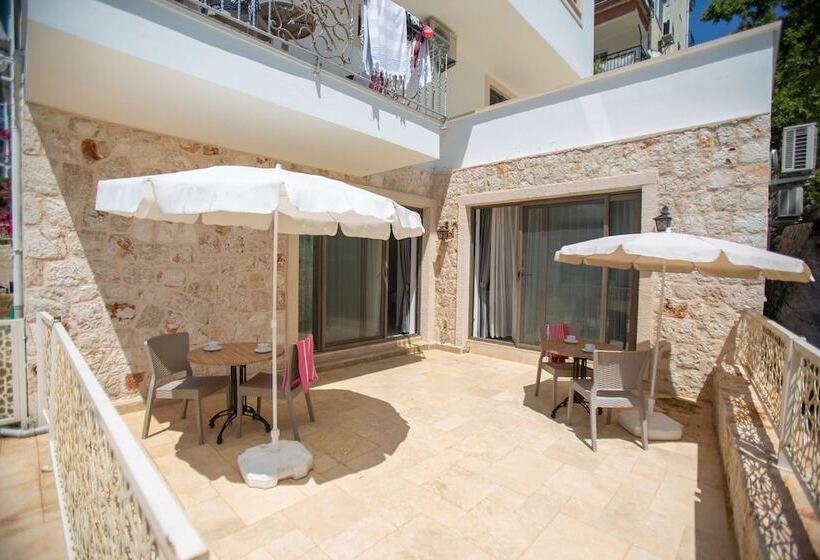 Cedrus Suites