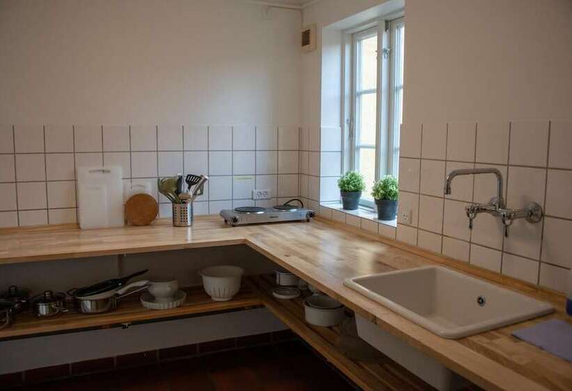 簡易ホテル Faaborg Vandrehjem