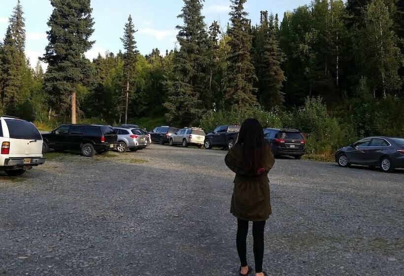 Gwin S Lodge & Roadhouse