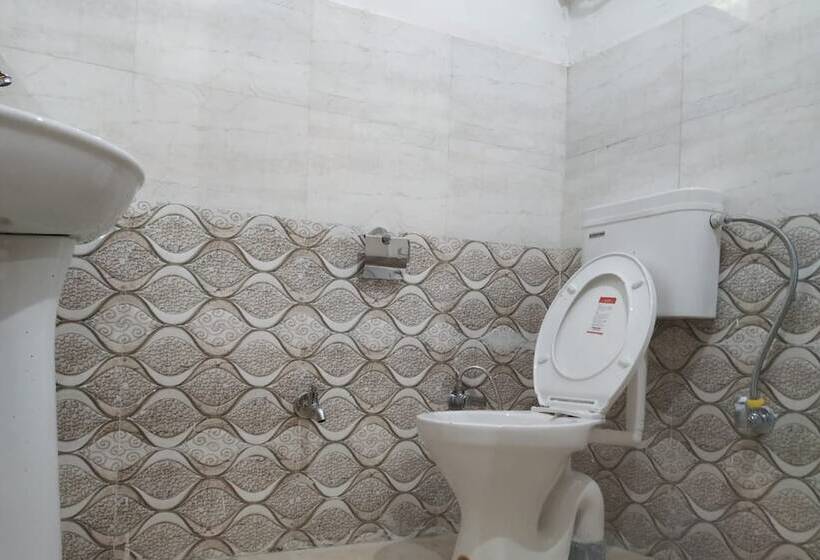 Highland Gojh Kasol   Hostel