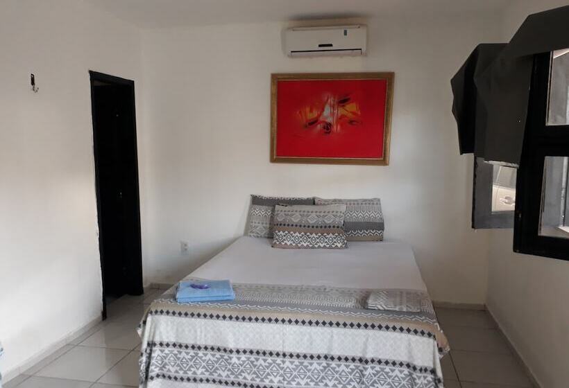 مسافرخانه Pousada Beach House