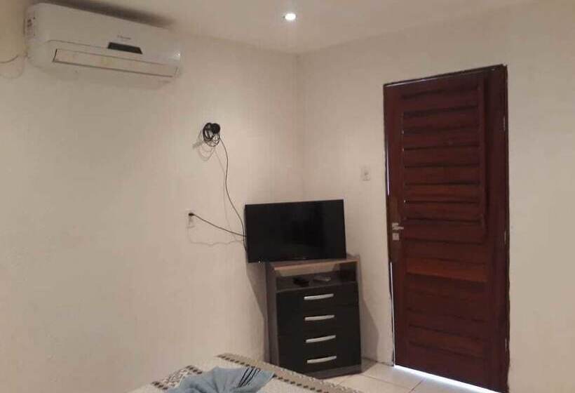 פונדק Pousada Beach House