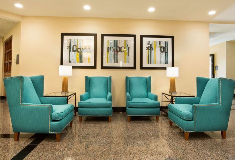 Отель Drury Inn & Suites St. Louis Brentwood