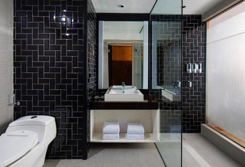 هتل Four Points By Sheraton Balikpapan