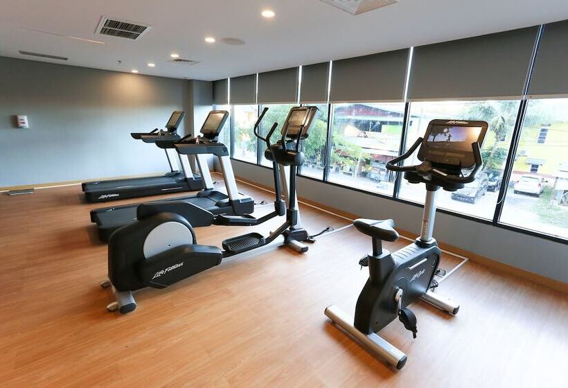 فندق Four Points By Sheraton Balikpapan