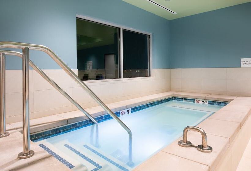 فندق Holiday Inn Express & Suites   Ely, An Ihg