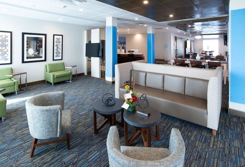 בית מלון כפרי Holiday Inn Express & Suites   North Battleford, An Ihg