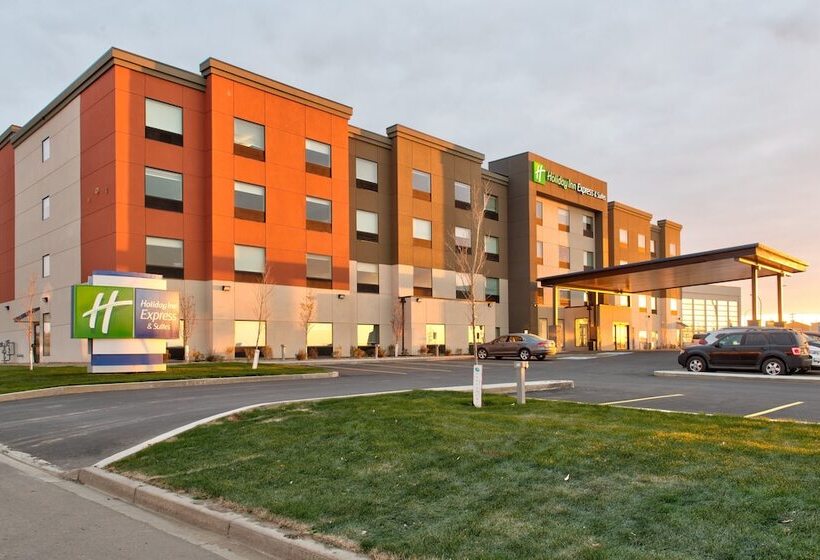 هتل Holiday Inn Express & Suites   North Battleford, An Ihg