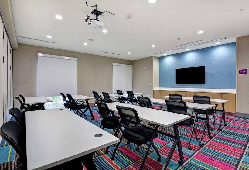 فندق Home2 Suites By Hilton Pecos